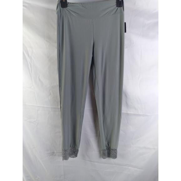 NWT Poof New York loose leggings with pockets and lace cuff SIZE MEDIUM - Picture 1 of 5